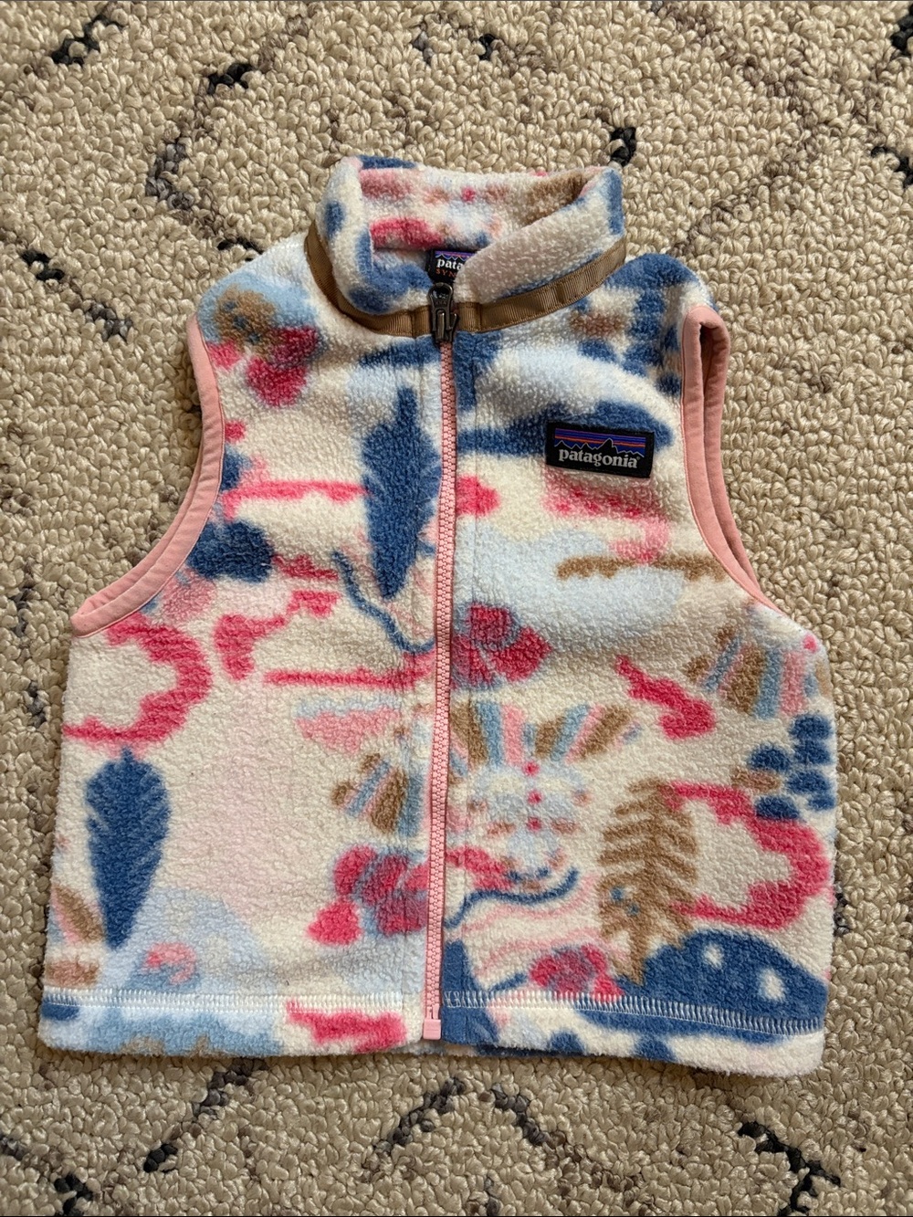 Patagonia Cream Fleece Vest with Pink, Blue & Brown Floral Print (12/18m)